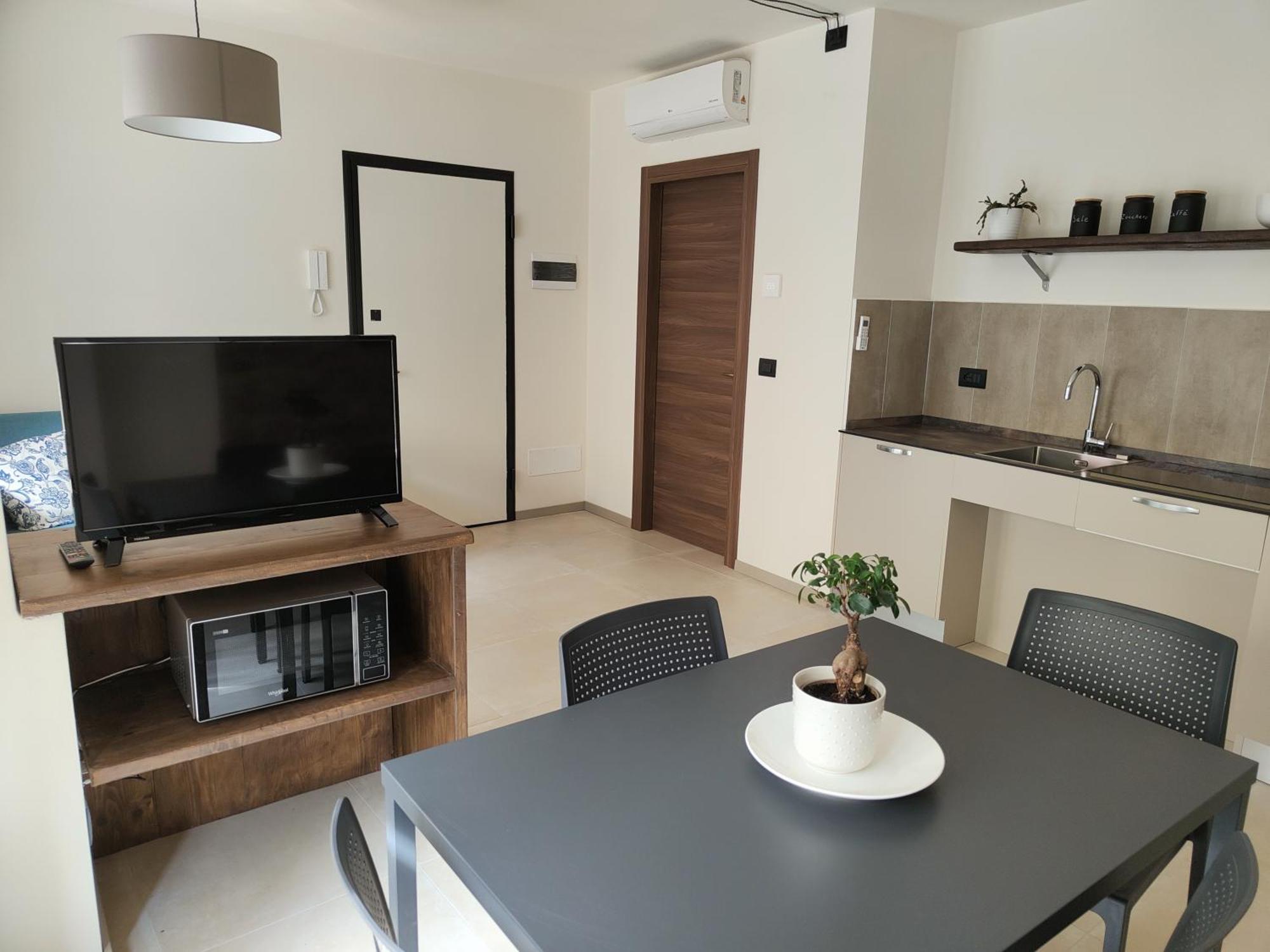 Domus Acaja Daire Pinerolo Dış mekan fotoğraf
